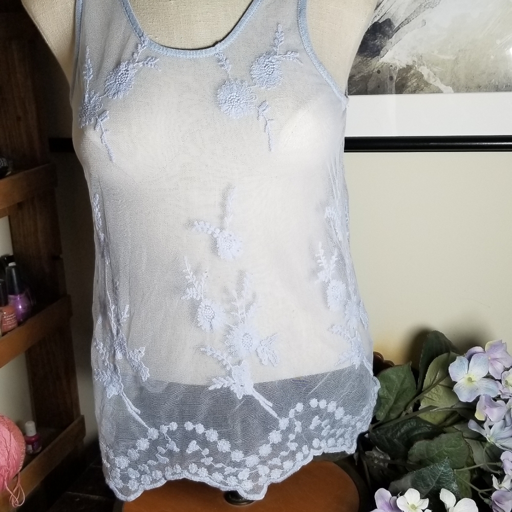 Charlotte Russe Medium Crochet Flower Blouse